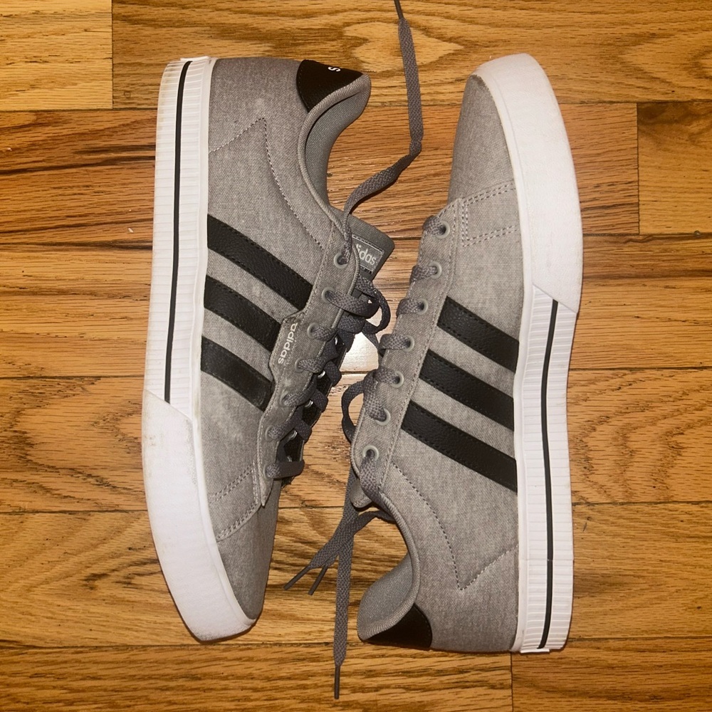 Adidas Canvas Daily
